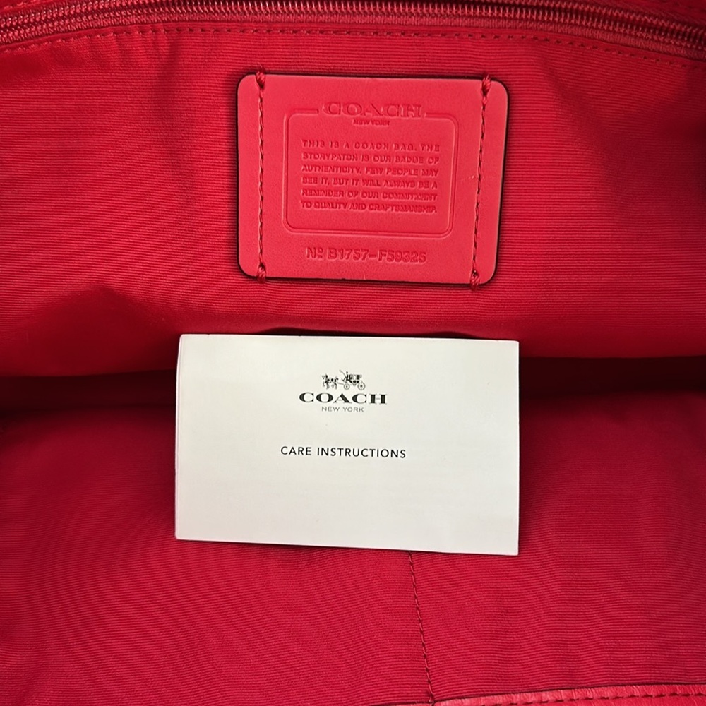 LIKE NEW COACH TOTE - Picture 6 of 8